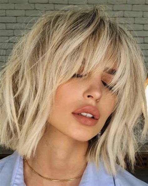 tendance coupe cheveux mi long dégradé|Top 12 des coupes de cheveux mi long dégradés